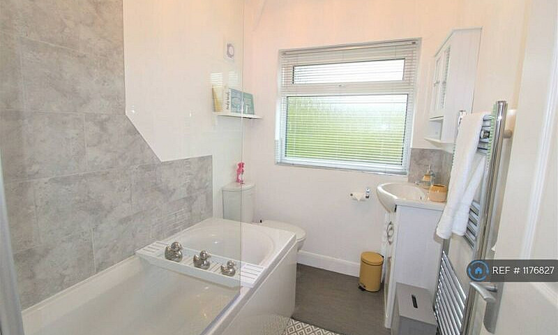 3 Bedroom House In W...