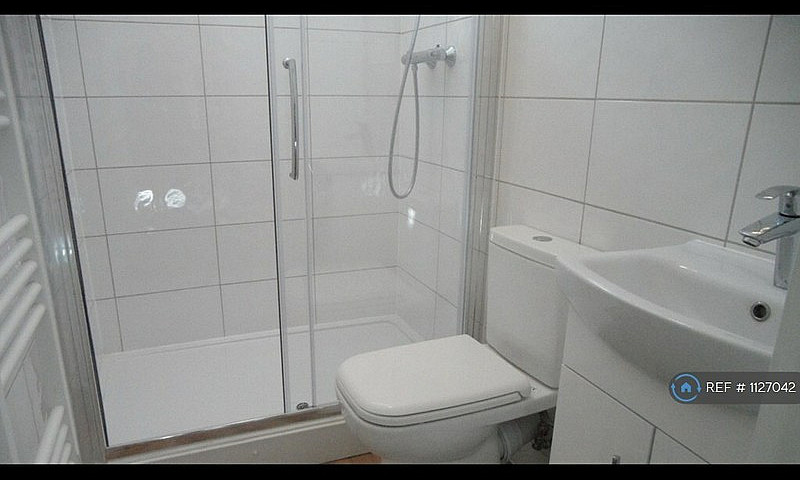 1 Bedroom In Hammers...