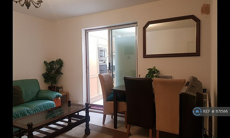 1 Bedroom In Orchard...