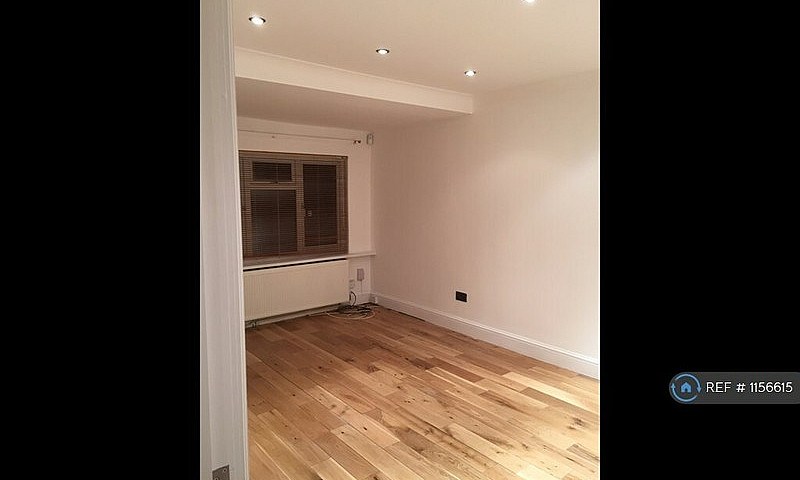 4 Bedroom House In W...