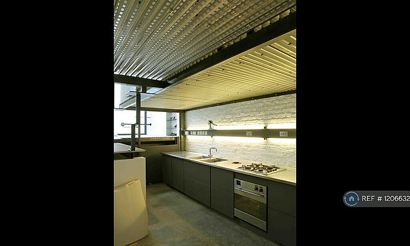 1 Bedroom Flat In We...