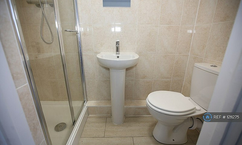 1 Bedroom In Scarbor...