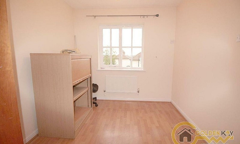 3 Bedroom House In R...