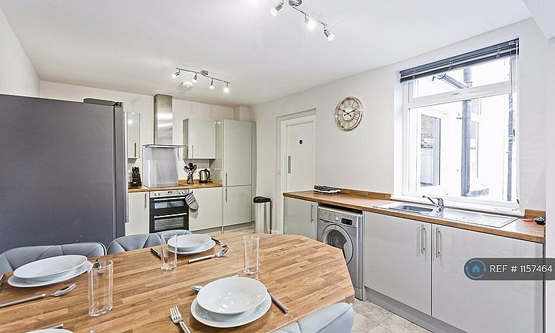 1 Bedroom In Rawmars...