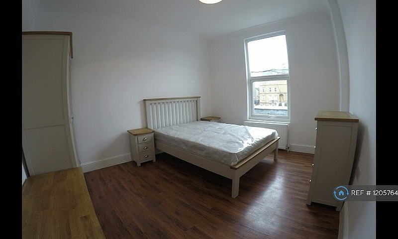 3 Bedroom Flat In Br...