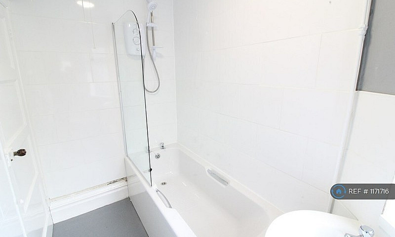 1 Bedroom In Derby R...