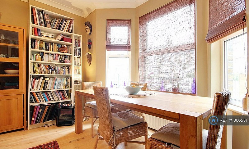 1 Bedroom In Leytons...