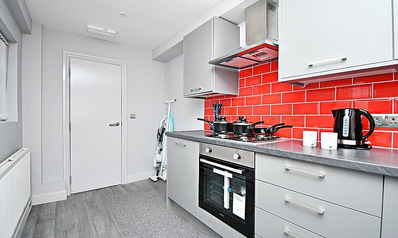 Exclusive 3 Bed Hmo ...
