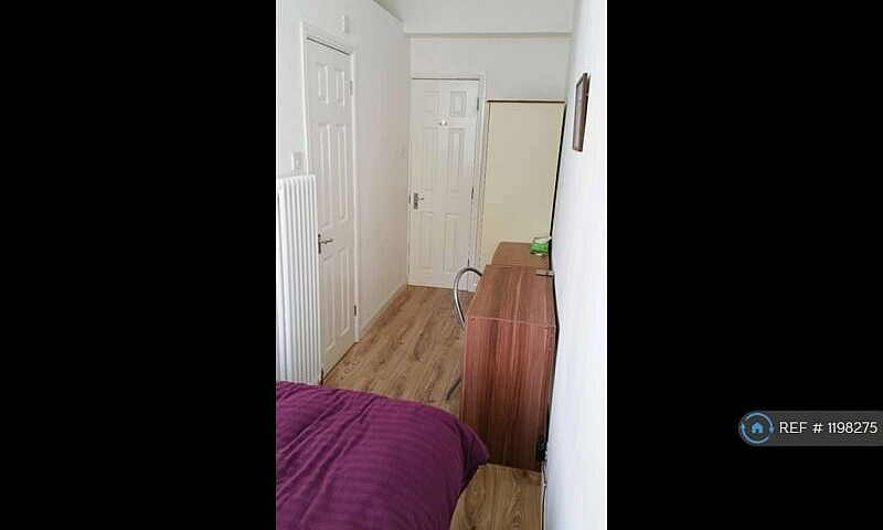 1 Bedroom In Farm Ro...