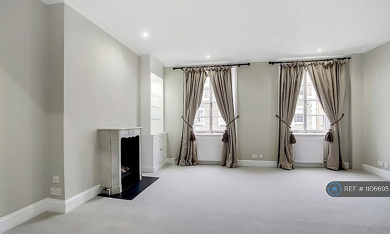 3 Bedroom Flat In Wa...