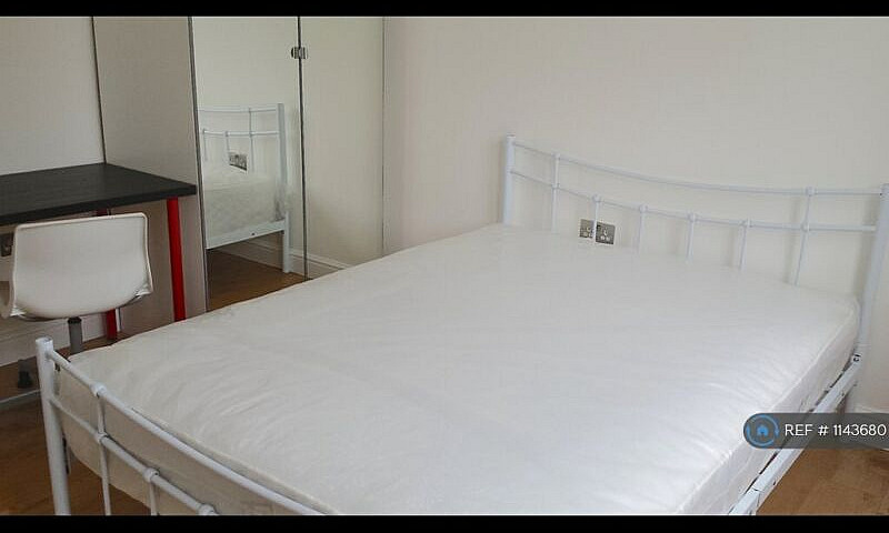 4 Bedroom Flat In Sh...