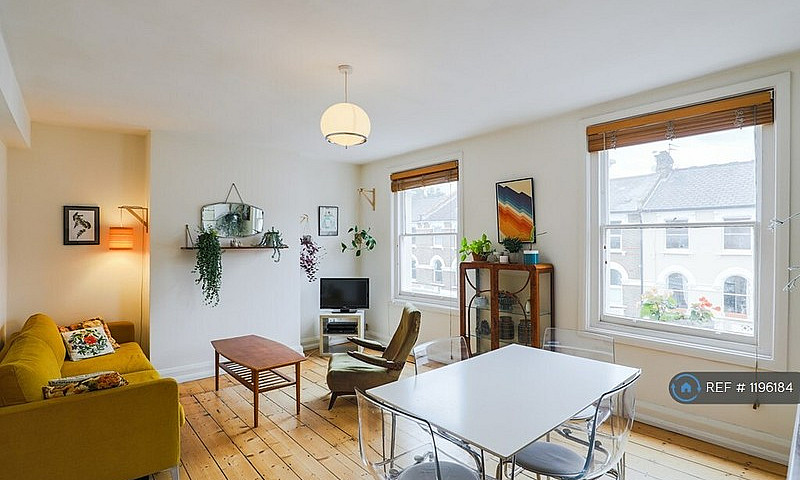 2 Bedroom Flat In Di...
