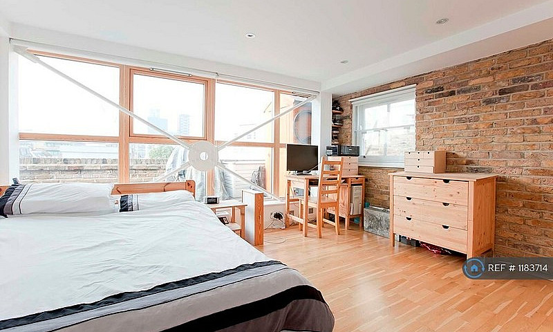 2 Bedroom Flat In Ga...