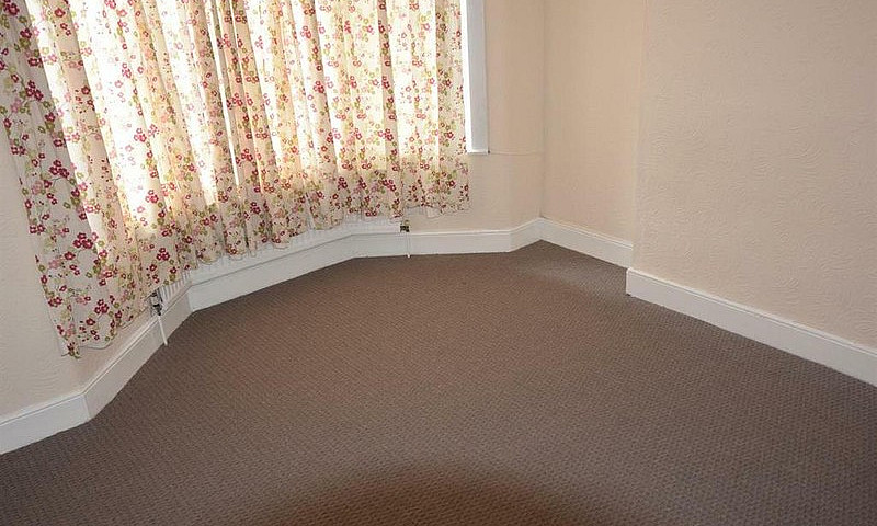 3 Bedroom House In H...