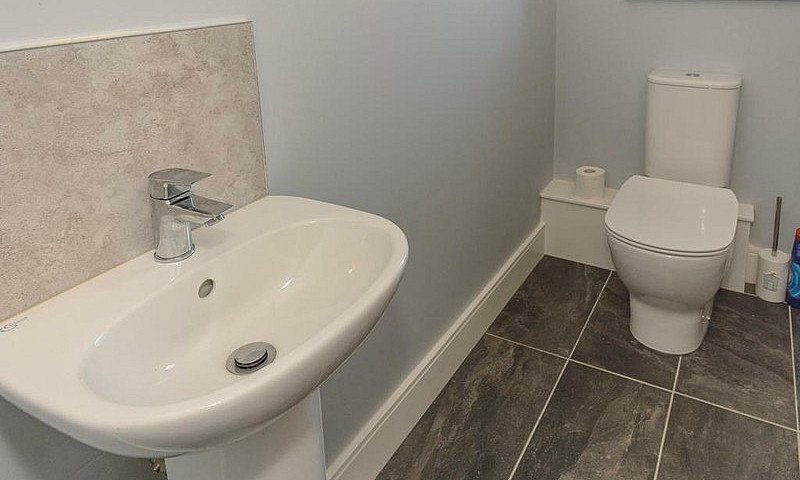 3 Bedroom House In C...