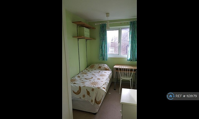 3 Bedroom House In C...