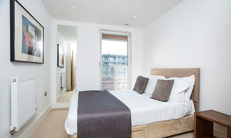 2 Bed 2 Bath, 4Th Fl...
