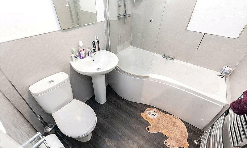 2 Bed, 1St Floor Fla...