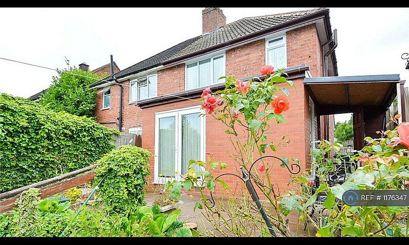 3 Bedroom House In H...