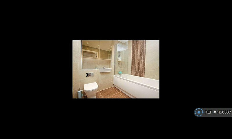 2 Bedroom Flat In Ro...