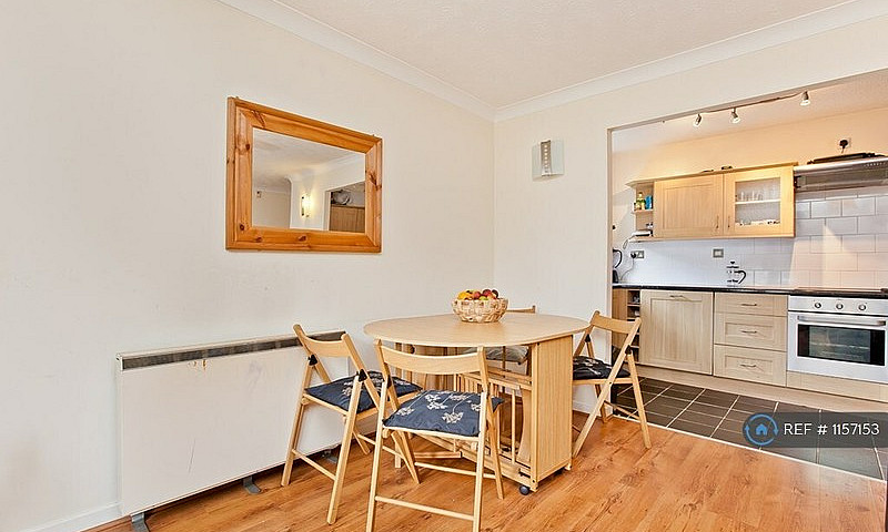 1 Bedroom In Kings C...