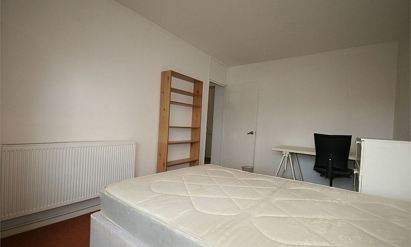 Stunning 3 Bed Prope...
