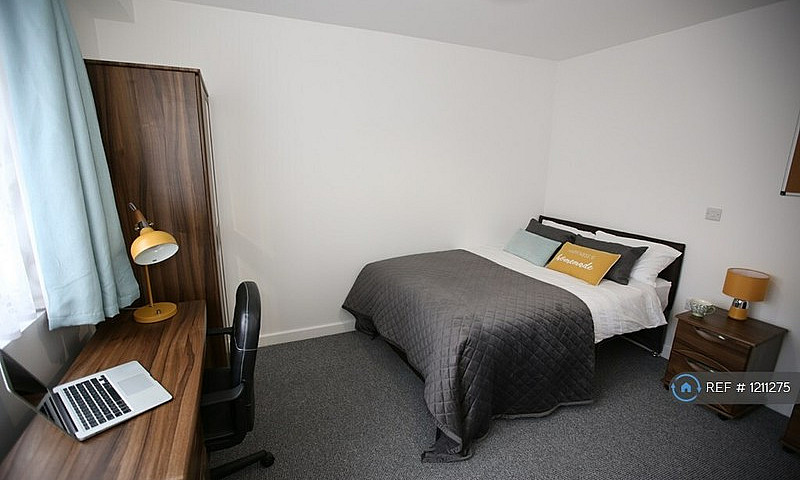 1 Bedroom In Scarbor...