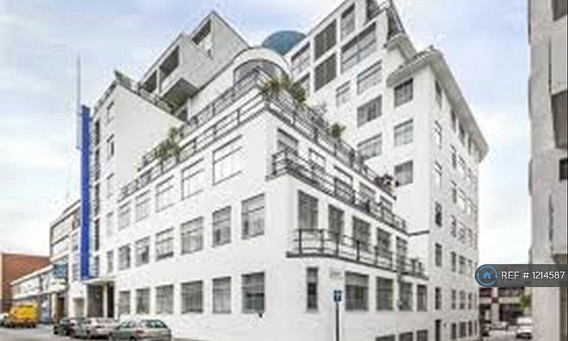1 Bedroom Flat In Zi...