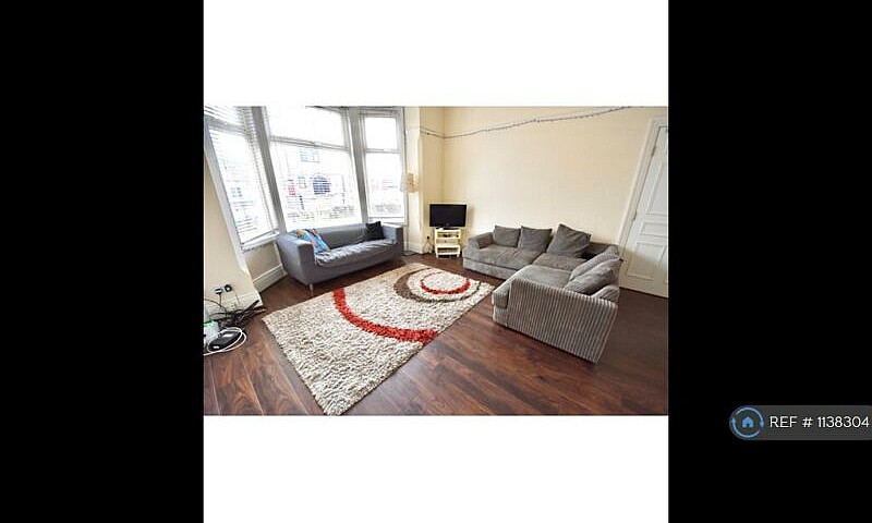 1 Bedroom In Leslie ...