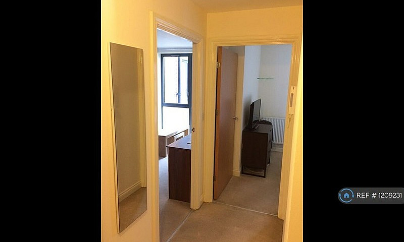 1 Bedroom Flat In Co...