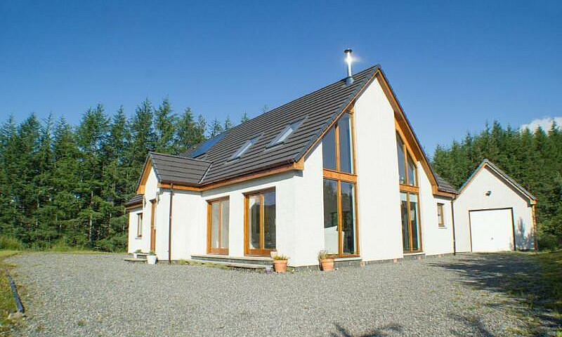 4 Bedroom House In D...