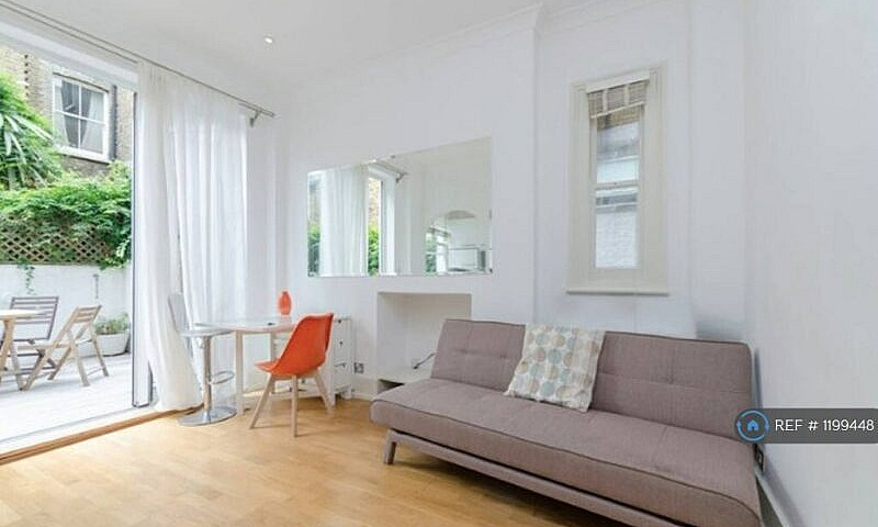 1 Bedroom Flat In Bu...