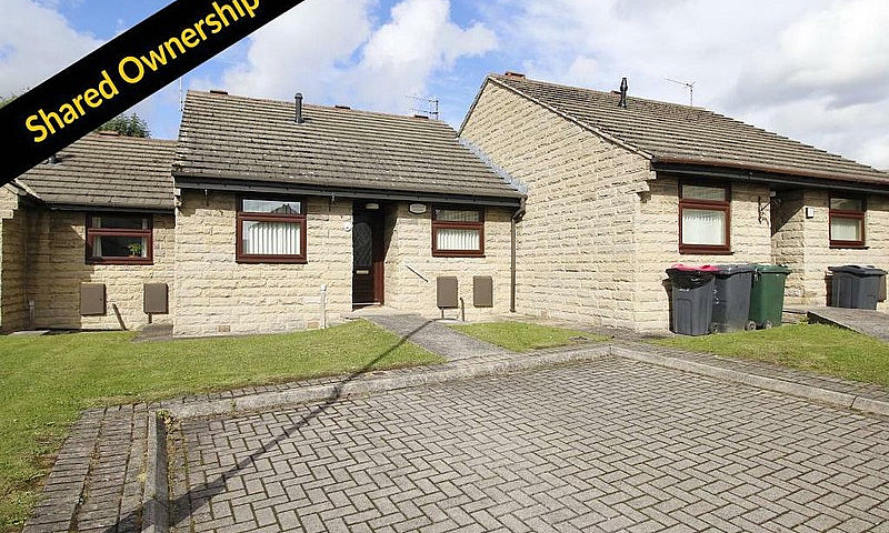 2 Bedroom House In L...