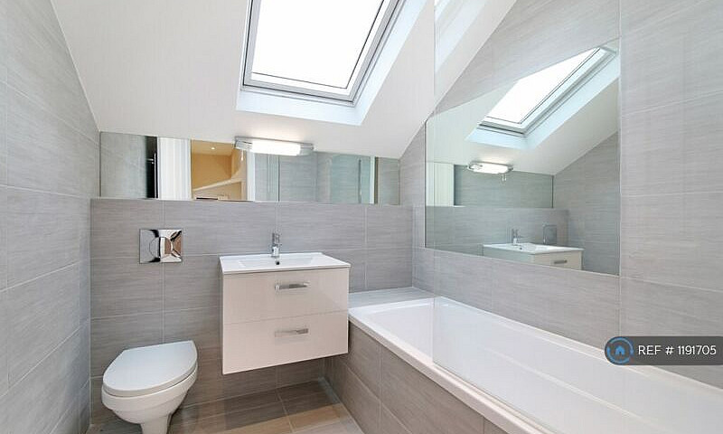 1 Bedroom Flat In Go...
