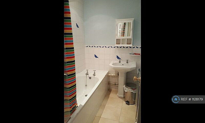 3 Bedroom House In C...