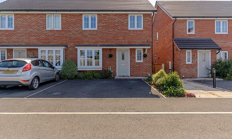 3 Bedroom House In C...
