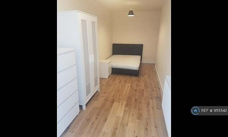 3 Bedroom Flat In Kn...