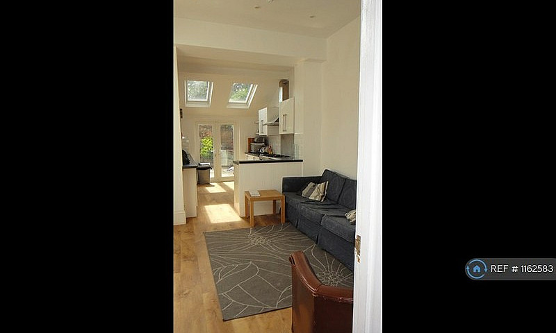 1 Bedroom In Chetwyn...