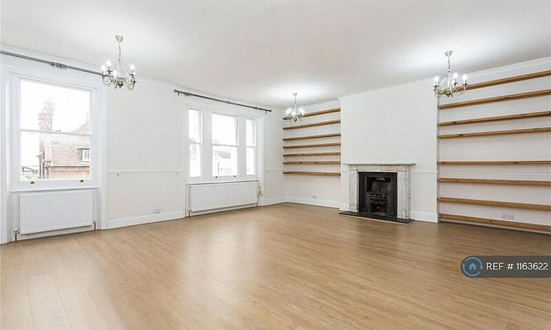 4 Bedroom Flat In Be...