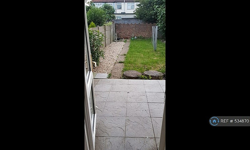 3 Bedroom House In F...