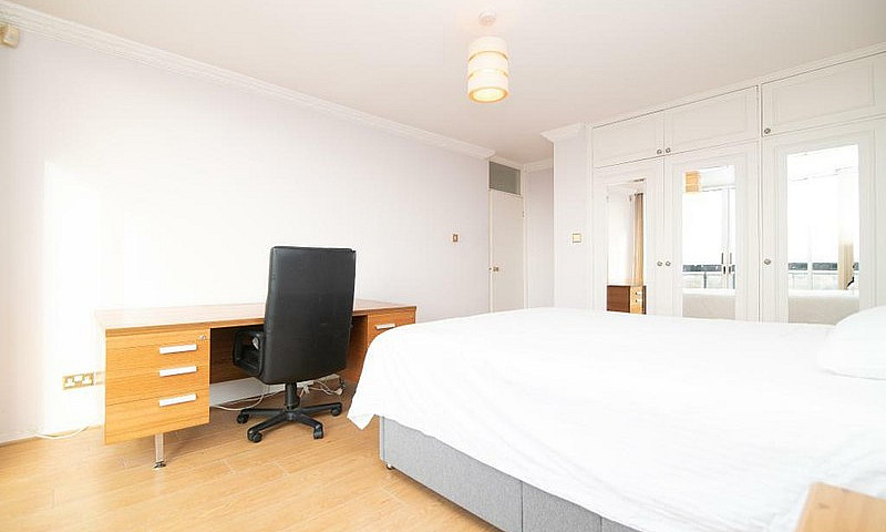 3 Bedroom Flat In We...