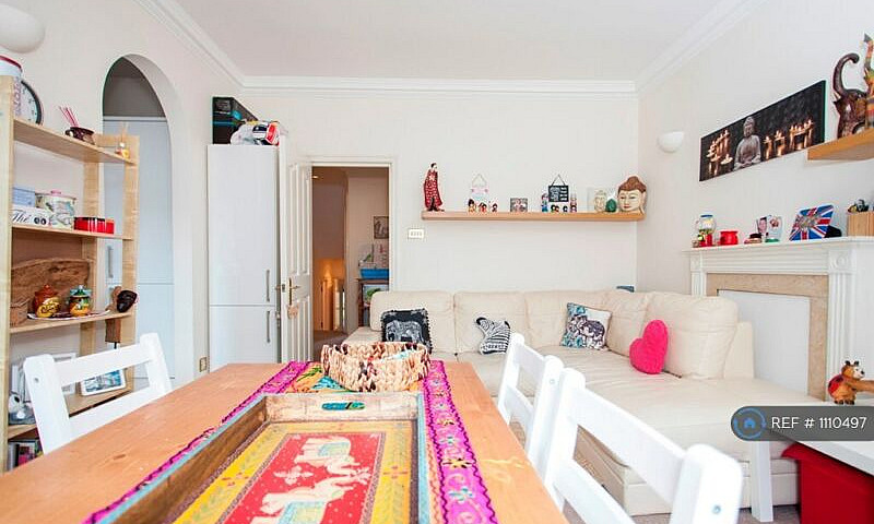 2 Bedroom Flat In Be...