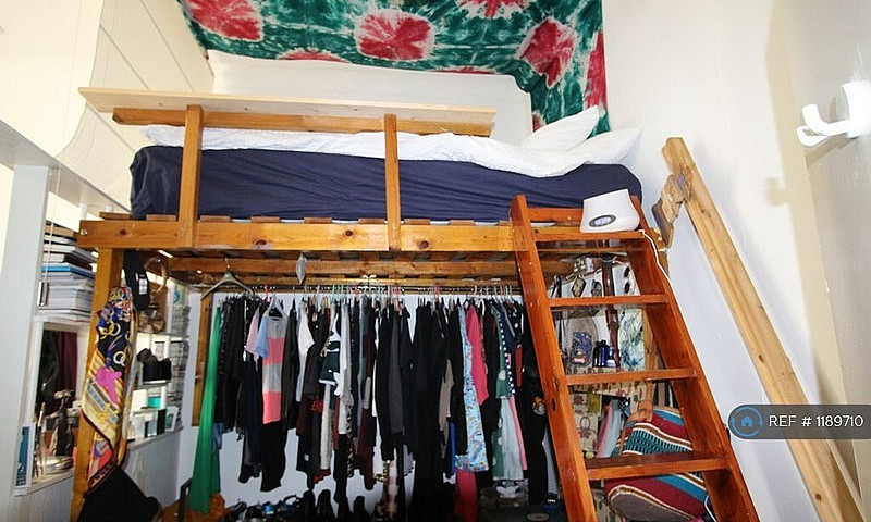 1 Bedroom Flat In Gl...