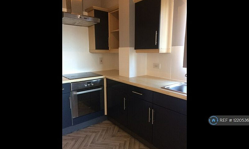 1 Bedroom Flat In Ma...