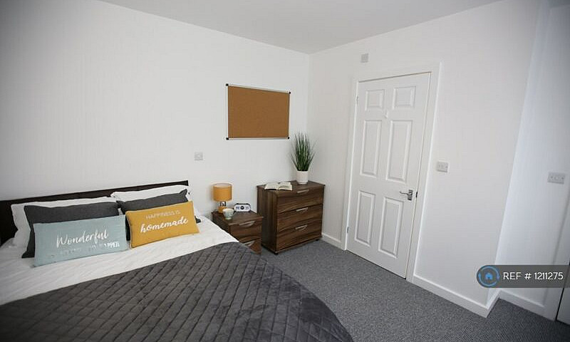1 Bedroom In Scarbor...
