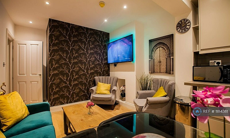 1 Bedroom In The Pat...