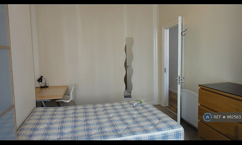 1 Bedroom In Chetwyn...