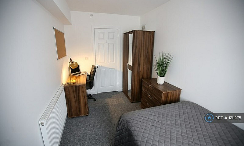 1 Bedroom In Scarbor...