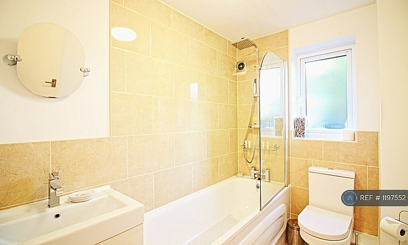1 Bedroom Flat In Ja...