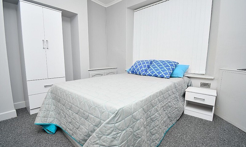 Exclusive 3 Bed Hmo ...
